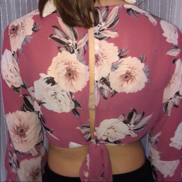 Floral blouse - Picture 2 of 3